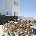 Aparthotel La Ponta & 4*