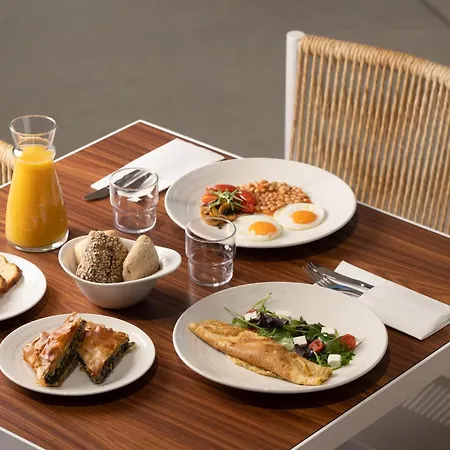 Apart-hotel La Ponta & 4*